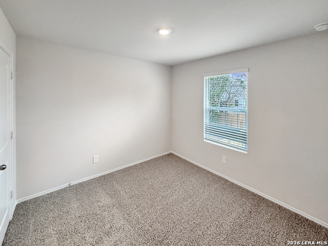 Image 20 of 26 For 722 Jennifer Way