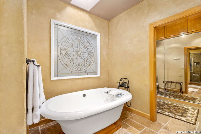 Image 25 of 54 For 1155 Blue Water