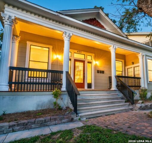 Image 2 of 16 For 423 Magnolia W 1