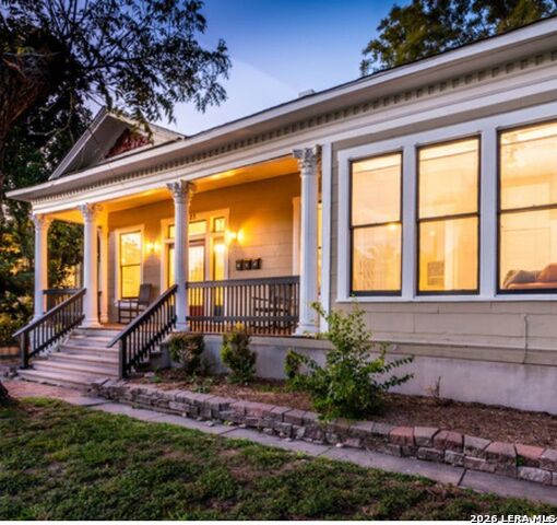 Image 3 of 16 For 423 Magnolia W 1