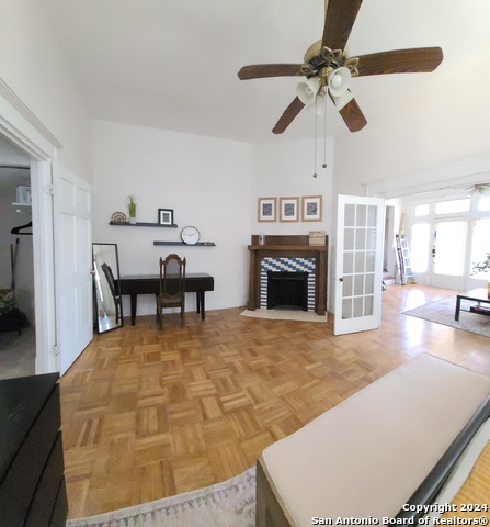 Image 9 of 16 For 423 Magnolia W 1