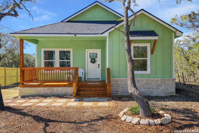 Details for 656 Skyline Dr, Bandera, TX 78003