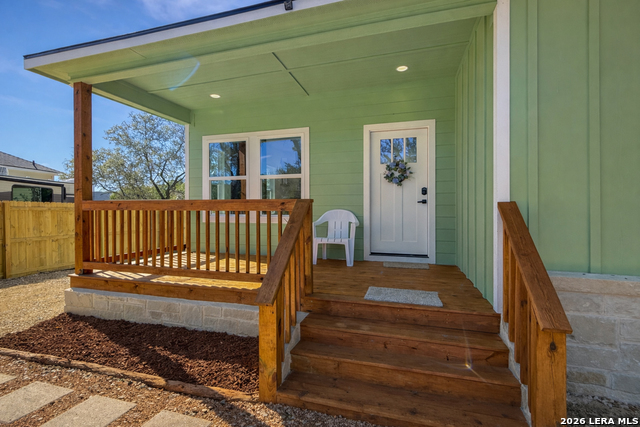 Image 3 of 17 For 656 Skyline Dr