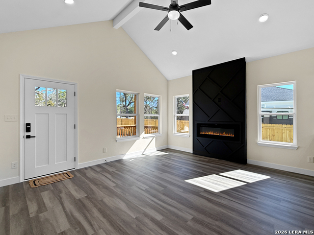 Image 5 of 17 For 656 Skyline Dr