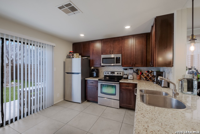 Image 11 of 31 For 14306 Yellow Warbler