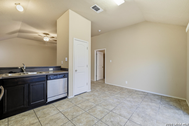 Image 10 of 27 For 7114 Sunny Day