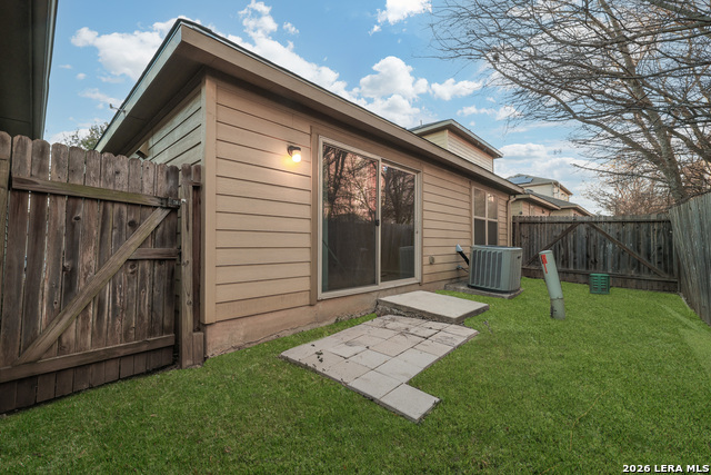 Image 25 of 27 For 7114 Sunny Day