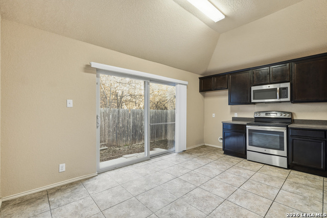 Image 7 of 27 For 7114 Sunny Day