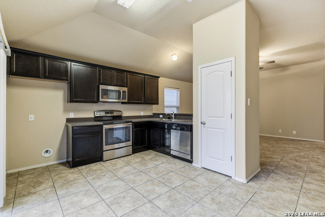 Image 9 of 27 For 7114 Sunny Day