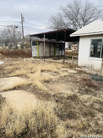 Image 5 of 15 For 817 El Paso  