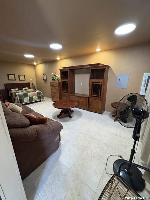 Image 6 of 10 For 3722 Electra