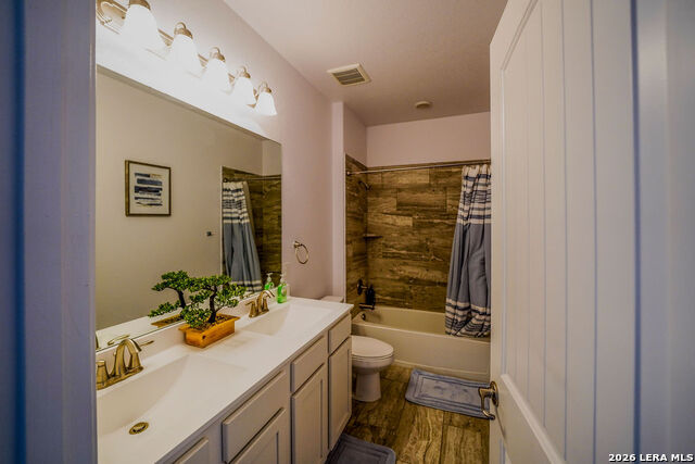 Image 12 of 43 For 104 Fairway  