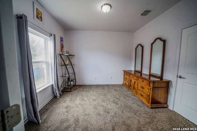 Image 19 of 43 For 104 Fairway  