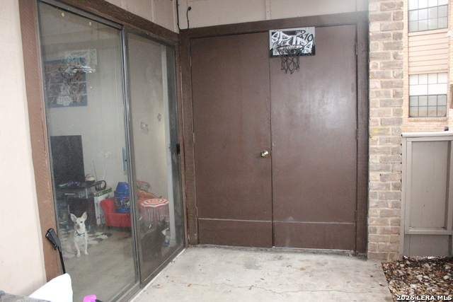 Image 12 of 15 For 2935 Nacogdoches  115