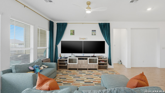 Image 11 of 38 For 5931 Corsicana