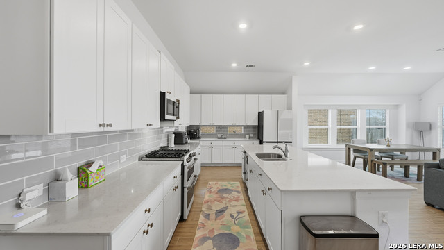 Image 7 of 38 For 5931 Corsicana