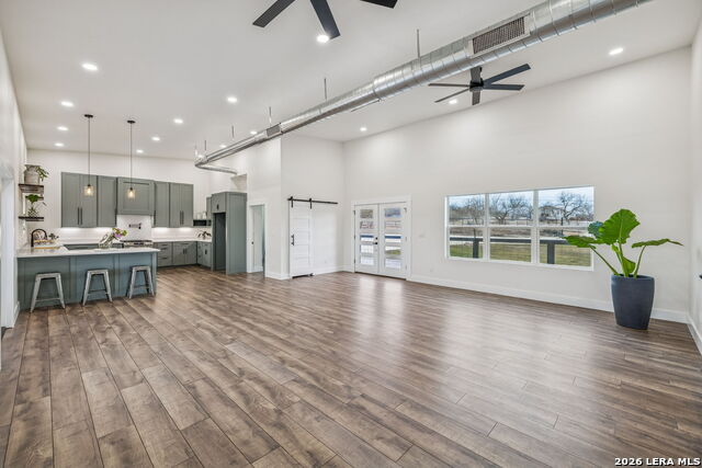 Listing photo id 12 for 300 County Road 5781