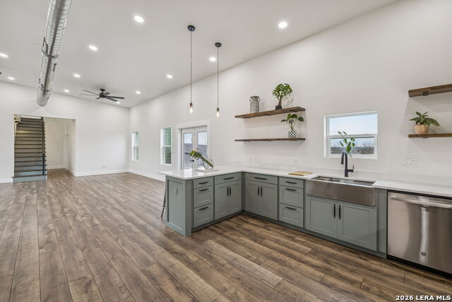 Listing photo id 20 for 300 County Road 5781