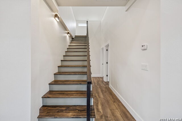 Listing photo id 23 for 300 County Road 5781