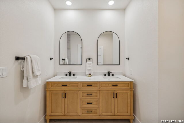 Listing photo id 43 for 300 County Road 5781