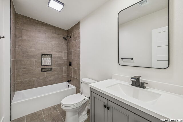 Listing photo id 57 for 300 County Road 5781