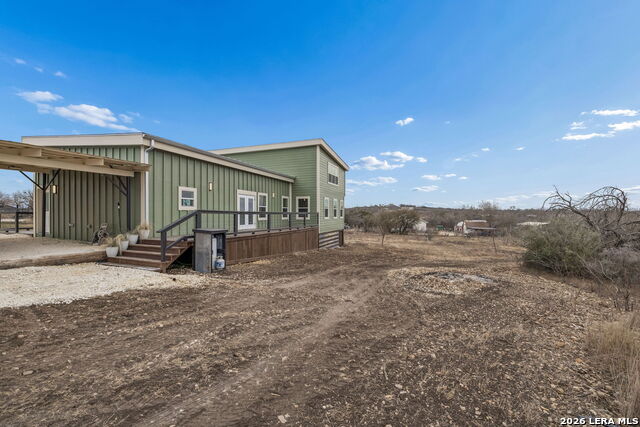 Listing photo id 70 for 300 County Road 5781