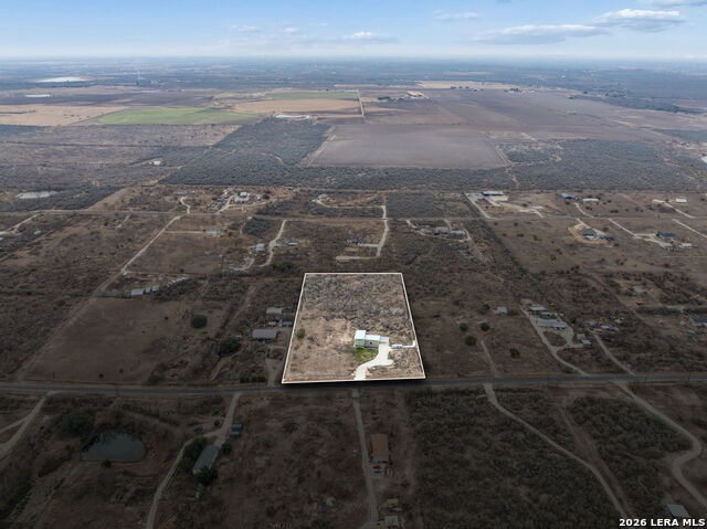 Listing photo id 76 for 300 County Road 5781