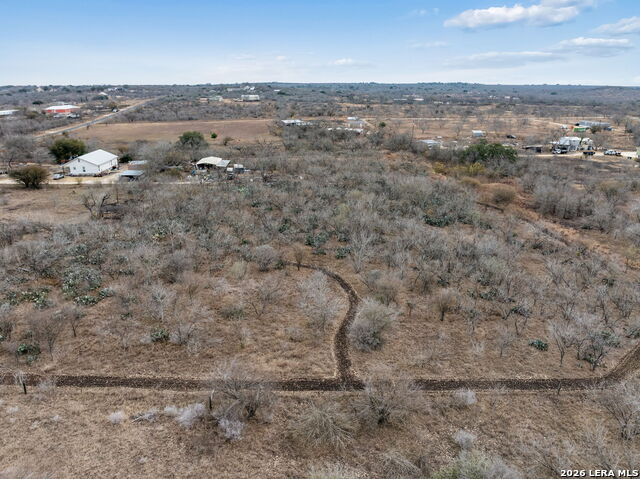 Listing photo id 84 for 300 County Road 5781