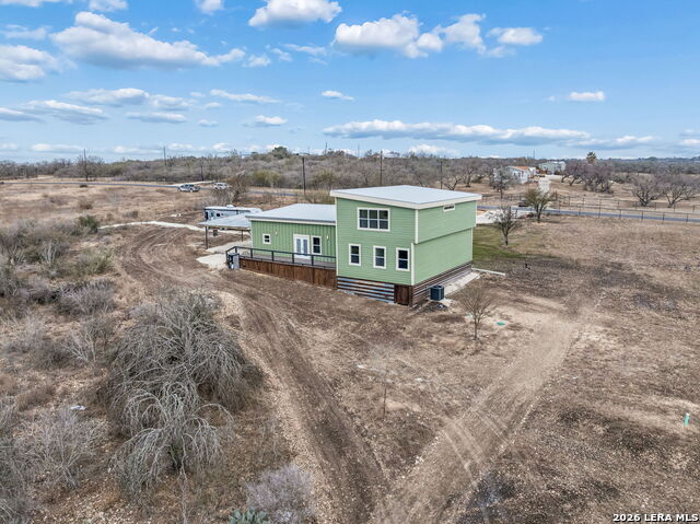 Listing photo id 90 for 300 County Road 5781