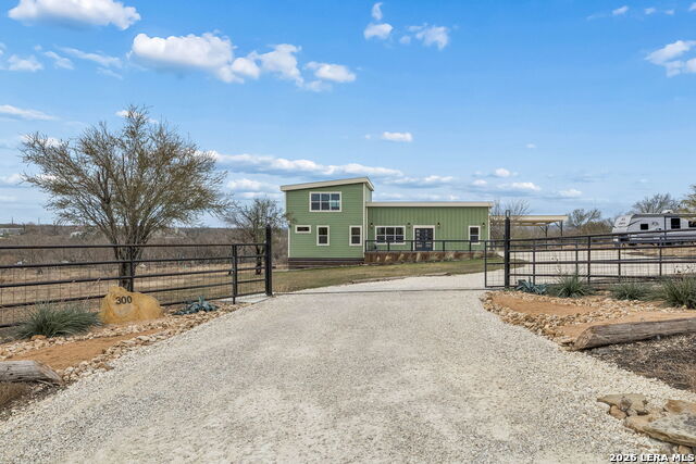 Listing photo id 96 for 300 County Road 5781