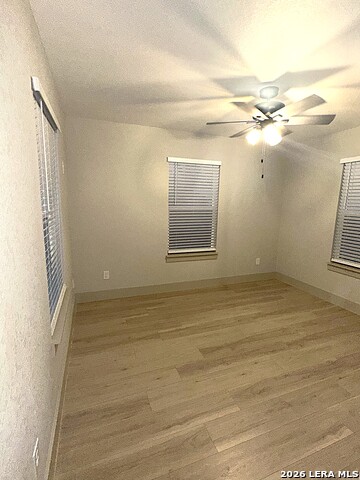 Image 15 of 17 For 329 Taft Blvd