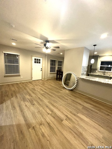 Image 7 of 17 For 329 Taft Blvd