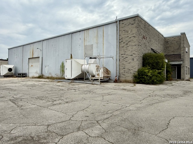 Image 10 of 12 For 7927 Mainland