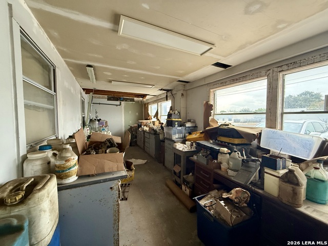 Image 4 of 12 For 7927 Mainland