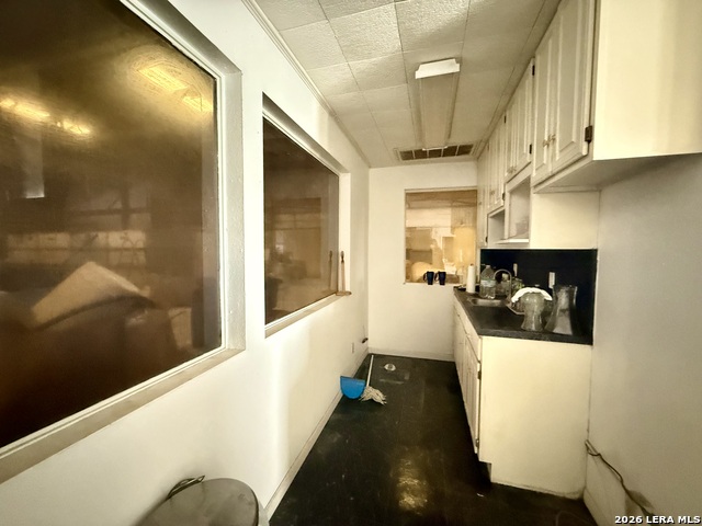 Image 6 of 12 For 7927 Mainland