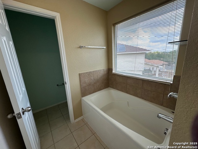 Image 10 of 31 For 6641 Sally Agee