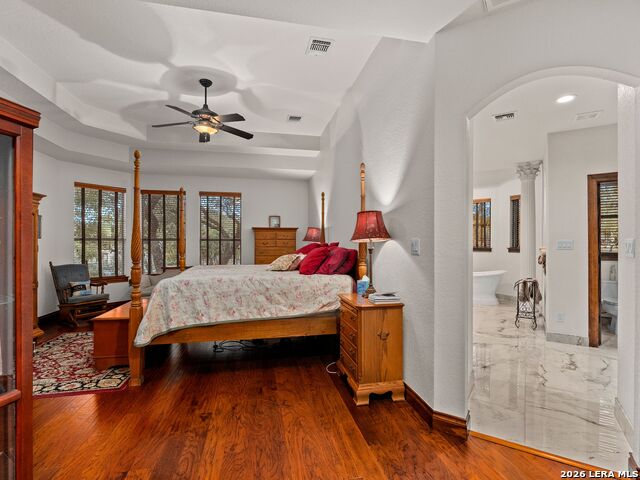 Image 27 of 74 For 19819 Wild Hollow