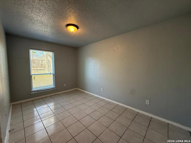 Image 10 of 13 For 1311 Hortencia Ave.  B