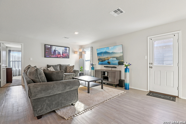 Image 4 of 13 For 734 Ambush  