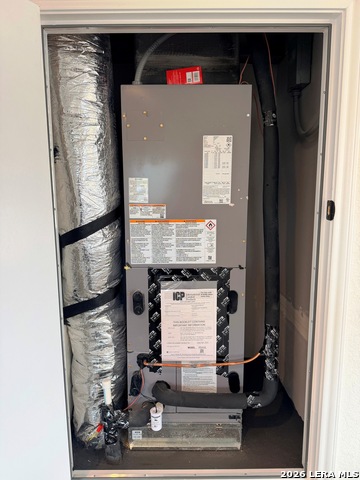 Image 6 of 13 For 600a 10th  