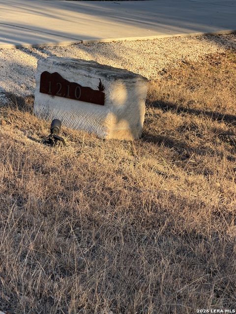 Image 8 of 14 For 1046 Monteola