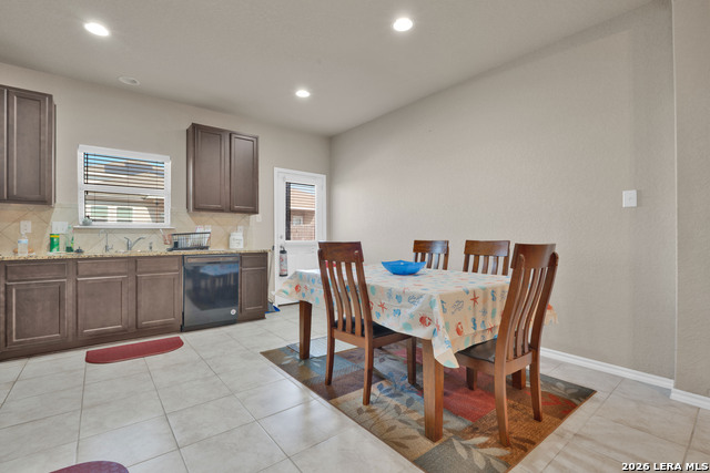 Image 7 of 18 For 7307 Birch Stage