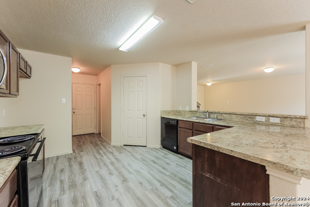 Image 4 of 14 For 2907 Aspen Meadow