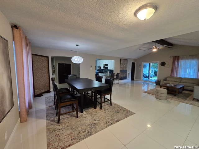 Image 15 of 35 For 8410 Shallow Creek