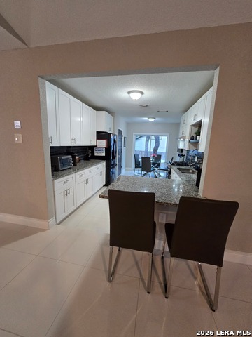 Image 17 of 35 For 8410 Shallow Creek