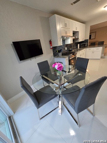 Image 19 of 35 For 8410 Shallow Creek