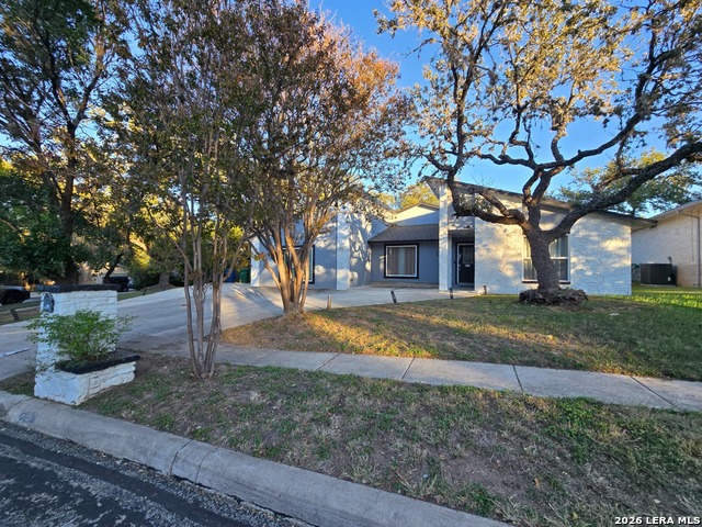 Image 3 of 35 For 8410 Shallow Creek