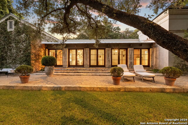Listing photo id 27 for 317 Limestone Creek