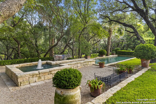 Listing photo id 45 for 317 Limestone Creek