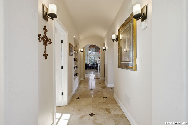 Listing photo id 19 for 29940 Beck  